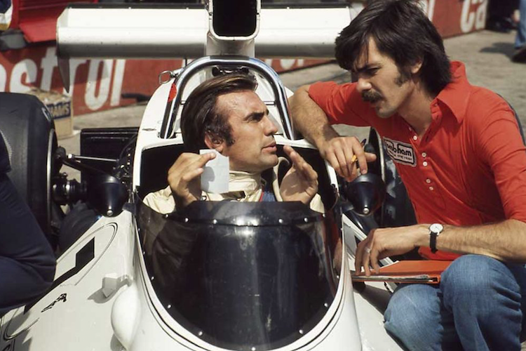 Gordon Murray 1974 am Wagen von Carlos Reutemann