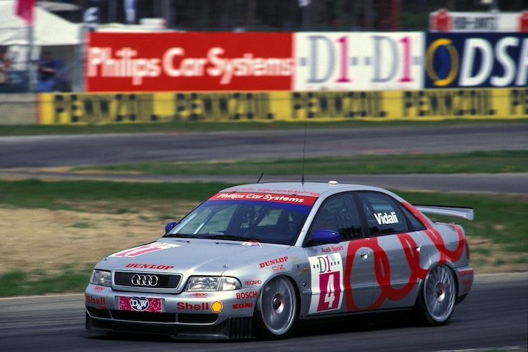 Die Italienerin 1995 mit ihrem Audi in Zolder