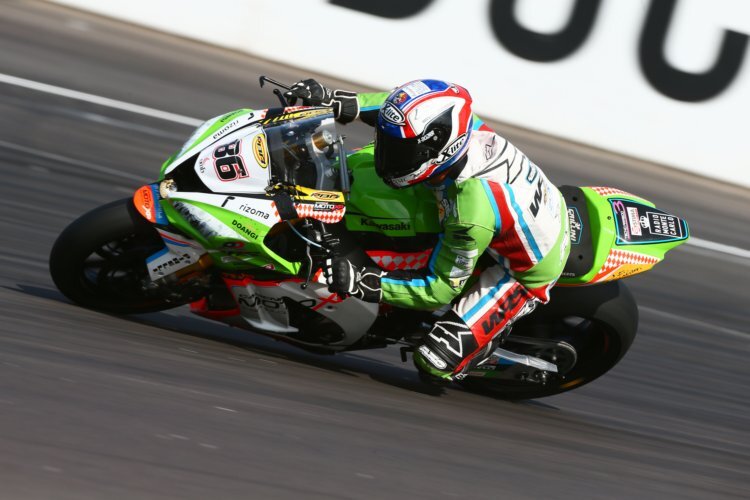 Ayrton Badovini mühte sich 2017 mit der Grillini Kawasaki erfolglos ab