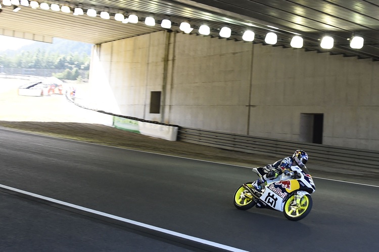 Kent im Motegi-Tunnel: Schnellste je gefahrene Moto3-Runde auf dem Twin Ring