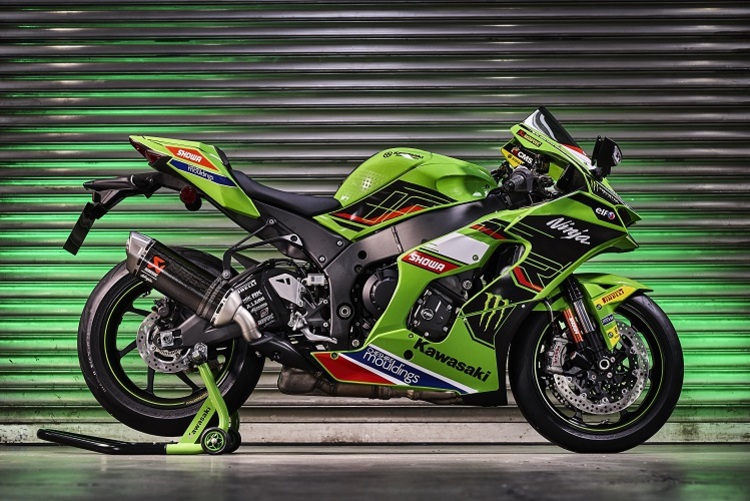 Nur zehn Stück: Kawasaki Ninja ZX-10RR, foliert im Look der Superbike-Werksmotorräder 