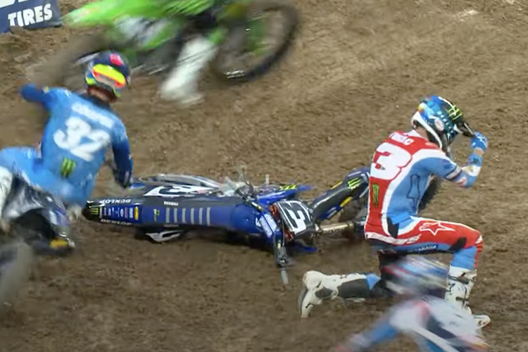 Eli Tomac zog sich bei seinem Crash in Denver eine Daumenverletzung zu