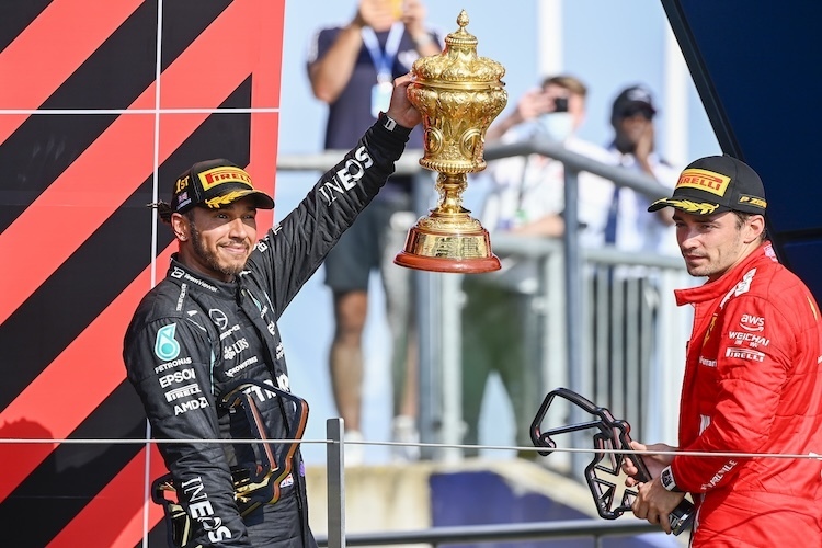 Lewis Hamilton, Charles Leclerc und der Gold-Pokal 2021