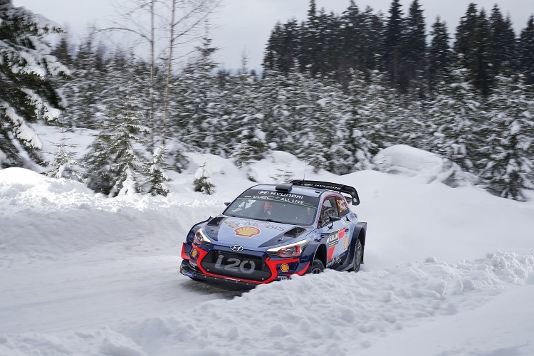 Thierry Neuville liegt bei der Rallye Schweden vorne