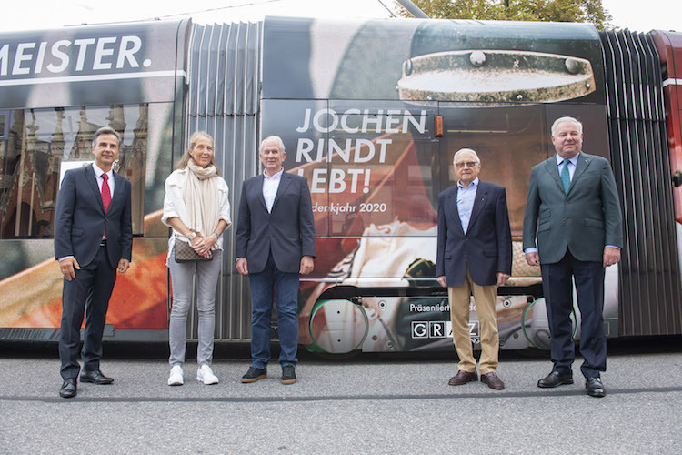 Seit 2020 fährt in Graz eine besondere Strassenbahn: Bürgermeister Siegfried Nagl, Natascha Rindt, Dr. Helmut Marko, Uwe Eisleben (Halbbruder von Jochen Rindt) und Landeshauptmann Hermann Schützenhofer