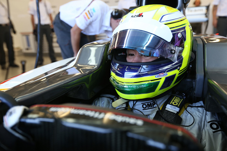 Kimiya Sato darf den Formel-1-Sauber erneut fahren