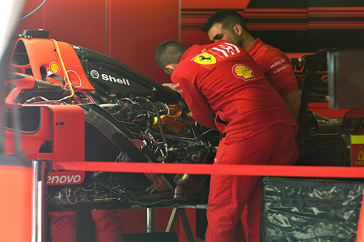 Arbeit in der Ferrari-Box