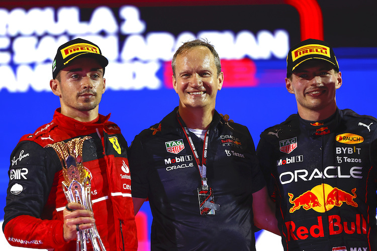 Charles Leclerc, Paul Monaghan von Red Bull Racing und Max Verstappen