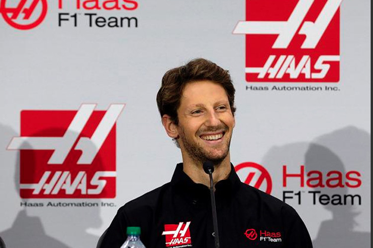 Romain Grosjean ist sichtlich happy