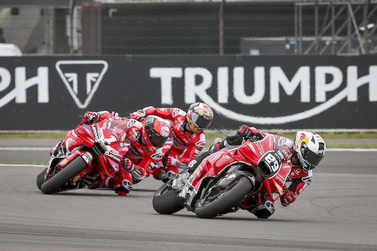 Jorge Martin lag im Silverstone-GP zeitweise vor beiden Ducati-Werkspiloten