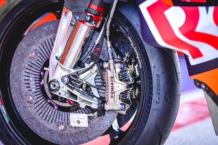 Verzögert nicht nur an der KTM RC16 – Systeme von Brembo Racing finden sich an jeder MotoGP-Maschine