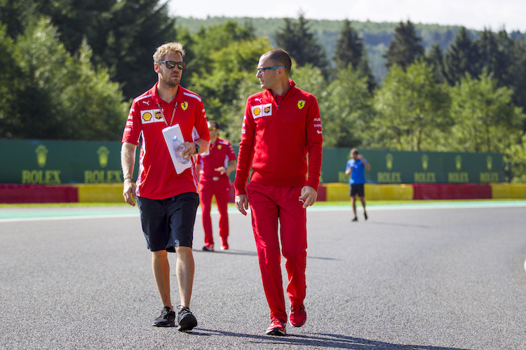Sebastian Vettel in Belgien bei der Pistenbesichtigung