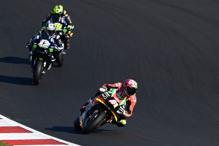 Aleix Espargaró hielt die Yamaha-Werksfahrer Viñales und Rossi hinter sich
