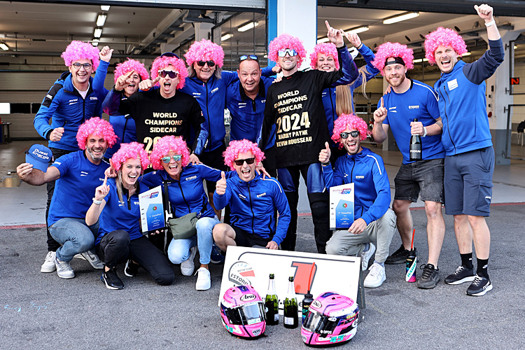 Das Team Steinhausen Racing war nach dem Titelgewinn von Payne/Rousseau in Feierlaune