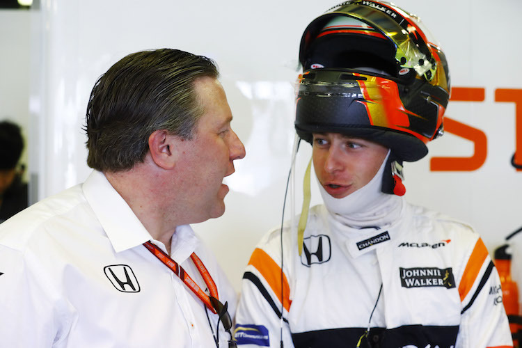 McLaren-Teamchef Zak Brown mit Stoffel Vandoorne