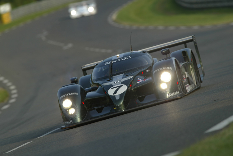 Bentley gewinnt mit dem Speed 8 die 24h von Le Mans