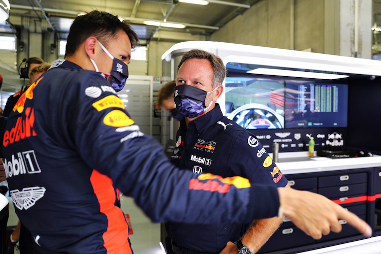 Red Bull Racing-Teamchef Christian Horner mit Alex Albon