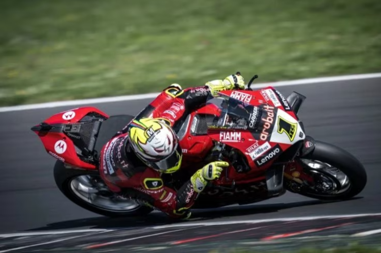 Kann Alvaro Bautista den Donington-Fluch beenden?