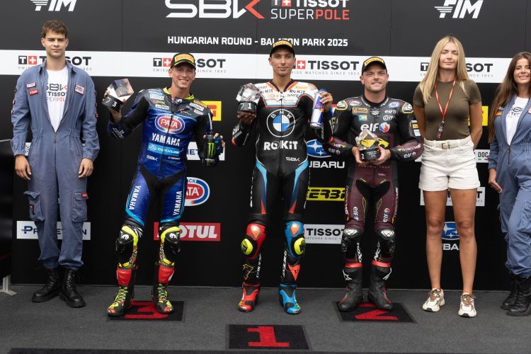 Superpole -  Andrea Locatelli, Toprak Razgatlioglu & Sam Lowes