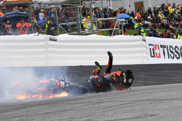 Lorenzo Savadori konnte der KTM am Boden nicht ausweichen