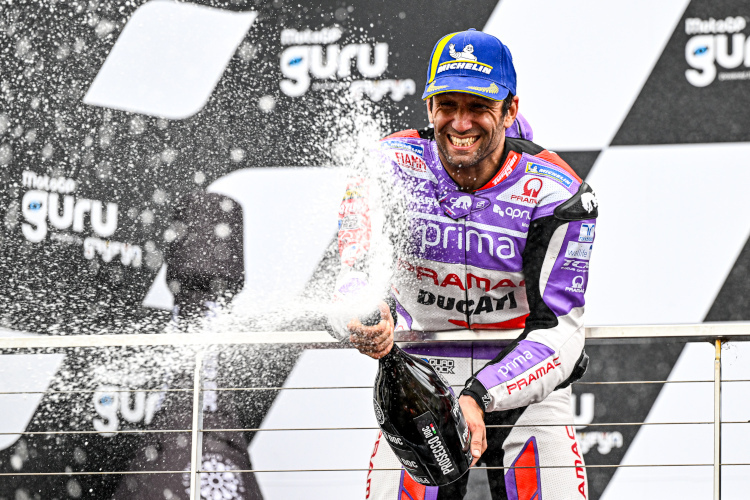 Auf Phillip Island jubelte Johann Zarco über seinen ersten MotoGP-Sieg