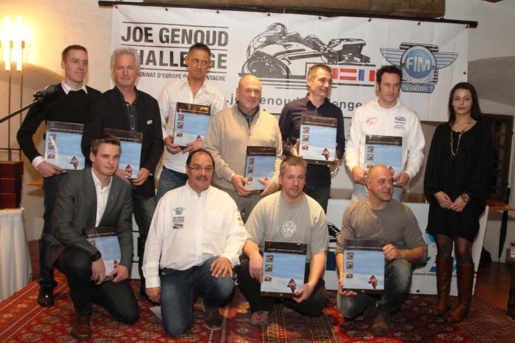 Die Berg-Europameister 2013 mit Serien-Promoter Joe Genoud (unten, 2. v. li.)