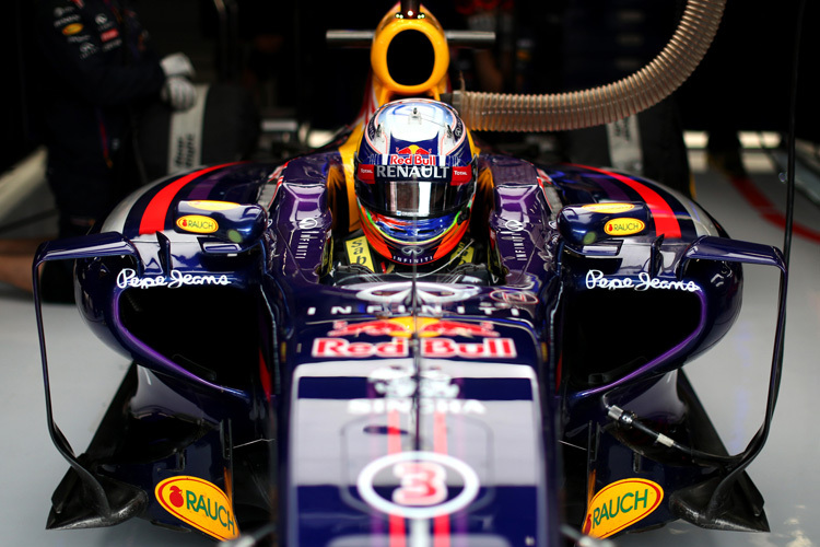 Welchen Motor erhält Daniel Ricciardo 2016?