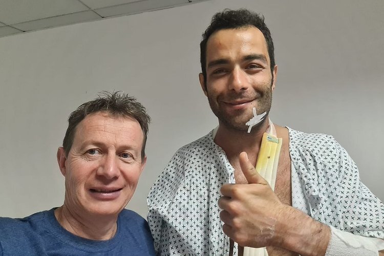 Teamchef Marco Barnabo besuchte Danilo Petrucci im Krankenhaus