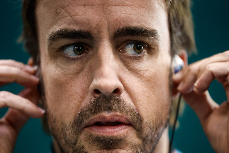 Fernando Alonso sagt über seine Vertragsverhandlungen mit Alpine, die letztlich scheiterten: «Es ging nur langsam voran»