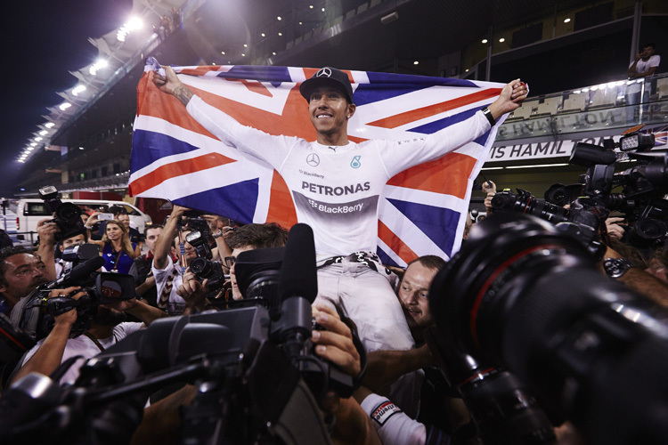 Lewis Hamilton errang in Abu Dhabi vor einem Jahr seinen zweiten WM-Titel