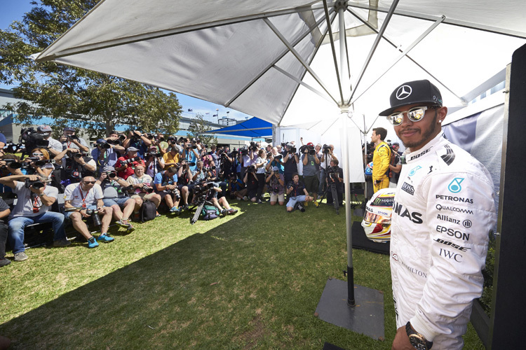 Lewis Hamilton beim Fototermin der FIA