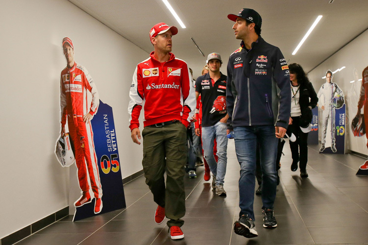 Sebastian Vettel lässt Sebastian Vettel rechts liegen