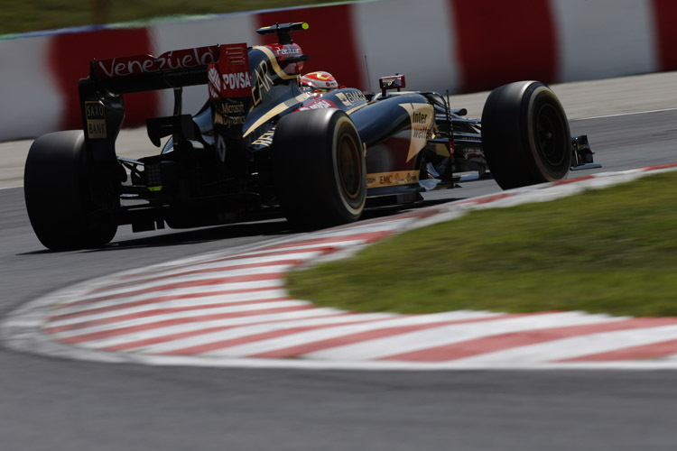 Lotus-Pilot Pastor Maldonado: «Wir haben noch viele frische Reifensätze und werden bis zum Schluss durchpowern»