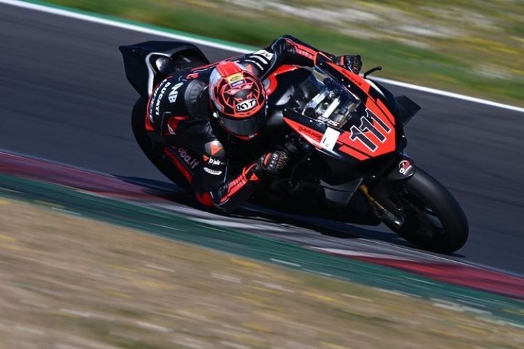 Nicolo Bulega hatte Spaß beim Test der Ducati V4R