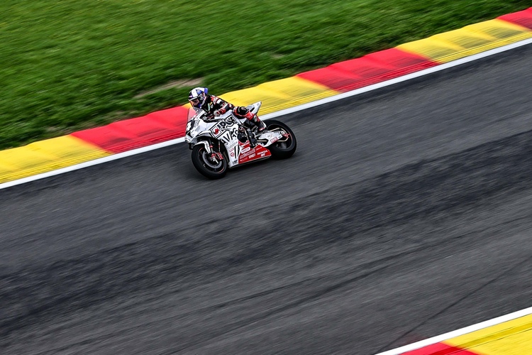 John McPhee auf der Honda von Tati