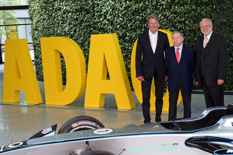 Hermann Tomczyk mit FIA-Präsident Jean Todt und ADAC-Präsident Dr. August Markl