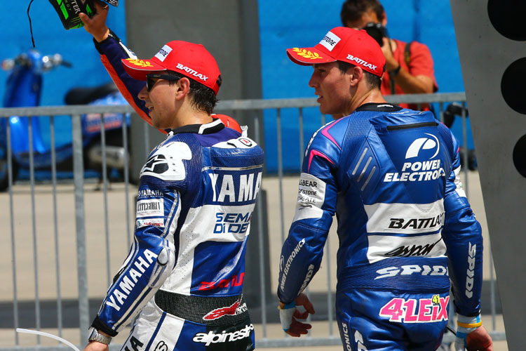 Nach dem Rennen: Aleix Espargaró (re.) mit Jorge Lorenzo