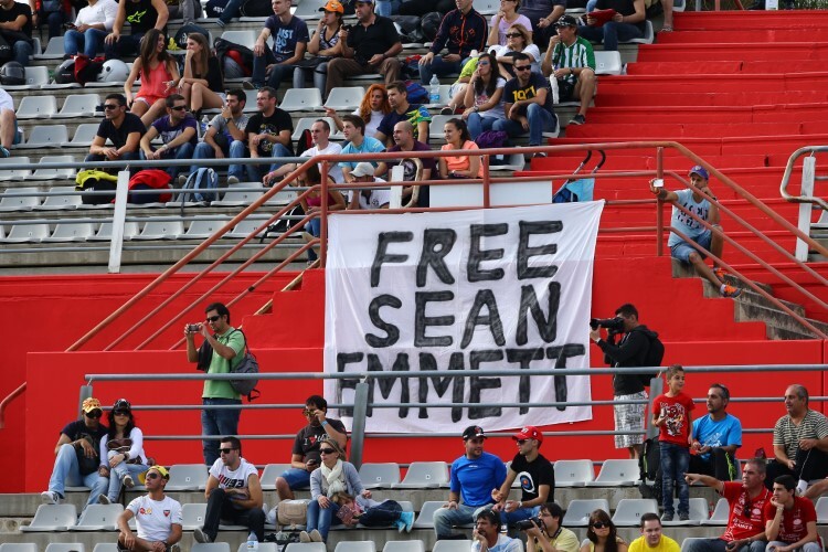 Die Fans forderten «Befreit Sean Emmett» in Valencia 2013