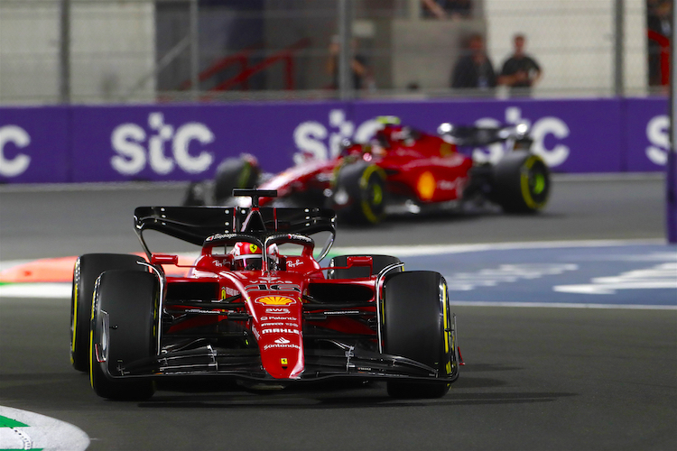 Charles Leclerc hat seinen Ferrari-Stallgefährten Carlos Sainz in der Qualifikation im Griff