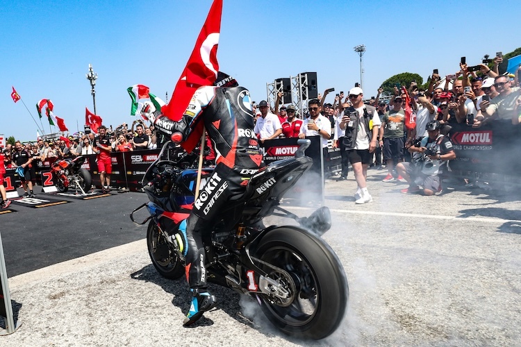 Toprak und seine Fans hatten in Misano viel zu feiern