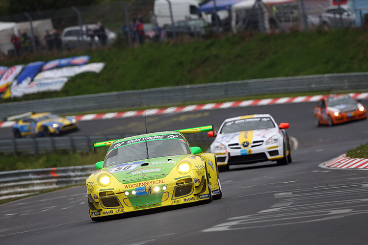 Doppeles gelb-grün, neben dem RSR fuhr auch ein GT3 R im bekannten Kleid beim 24h Rennen 2013