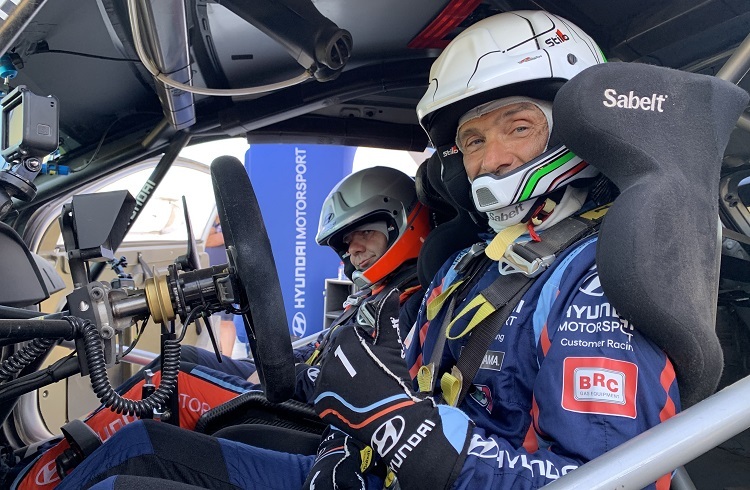 Gabriele Tarquini im Hyundai i20 WRC