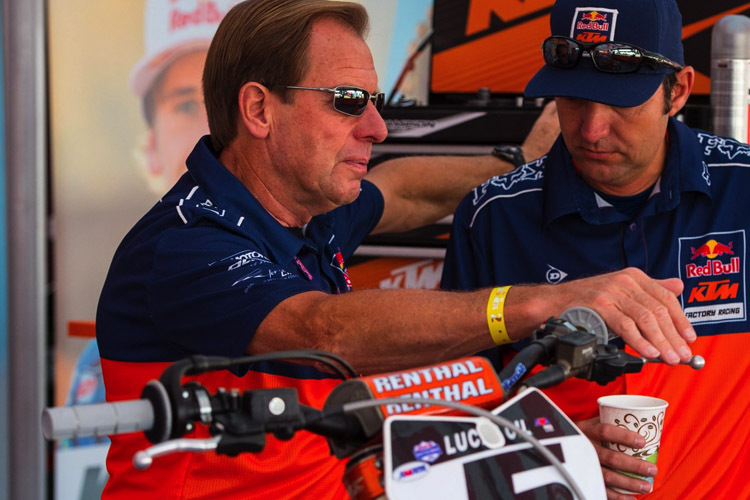 Roger DeCoster ist der Stratege im Hintergrund und einer der Väter des KTM-Erfolges in den USA