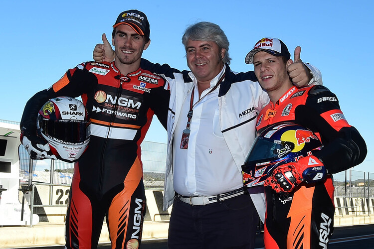 Beim Valencia-Test: Forward-Teambesitzer Giovanni Cuzari mit seinen Fahrern Baz und Bradl