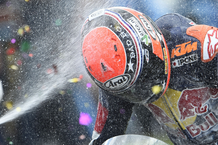 Bo Bendsneyder dominierte die ersten vier Rennen des Red Bull Rookies Cup 2015