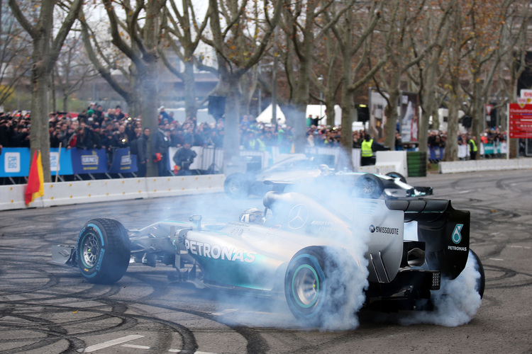 Nico Rosberg liess in Stuttgart die Reifen qualmen