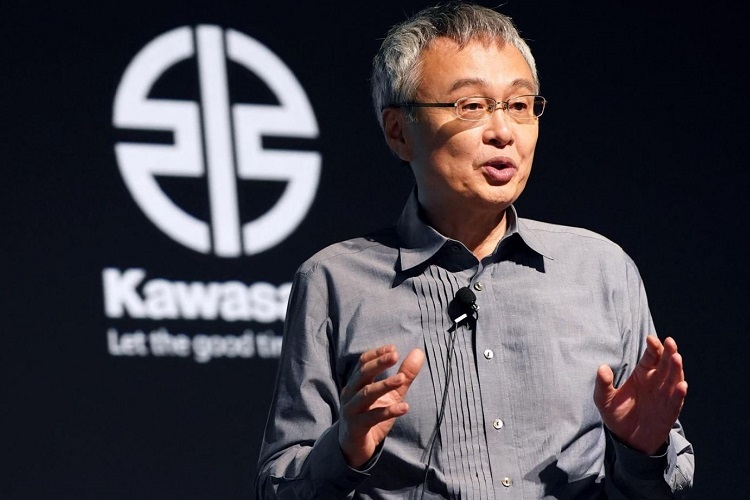 Hiroshi Ito, Präsident der Kawasaki MotorsCorporation, hielt an der Motorradmesse eine Grundsatzrede, in der er Kawasakis Zukunftspläne skizzierte