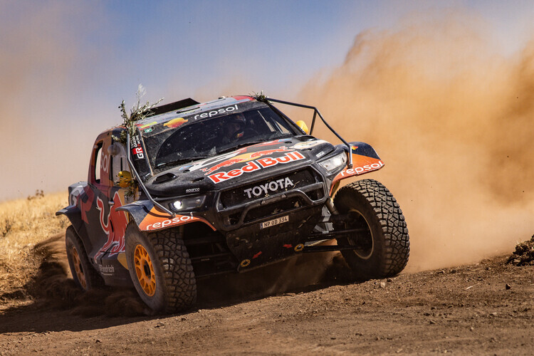 Der Brasilianer Seth Quintero (Toyota): Außer bei der Dakar in 2025 immer auf dem Podium