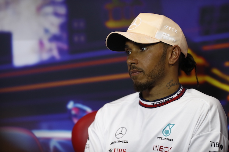 Lewis Hamilton – mit Nasenstecker