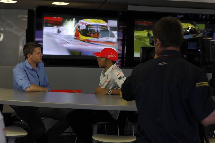 Lewis Hamilton beim Interview